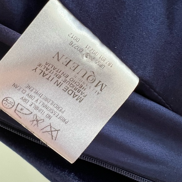 Vintage Alexander McQueen velvet Gown from 2007 collection - Picture 9 of 13